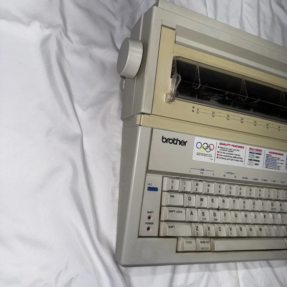 Brother AX-250 Correctronic Electronic Typewriter Tested Works